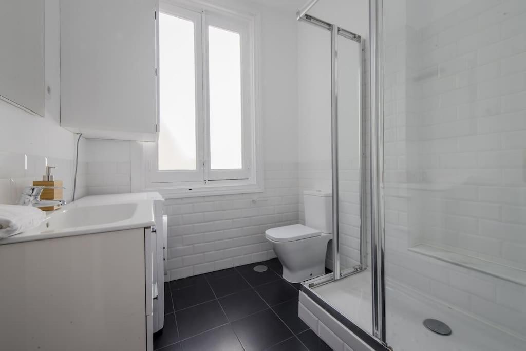 Petite E Chic Loft Para 3 En El Corazon De Madrid Exterior foto
